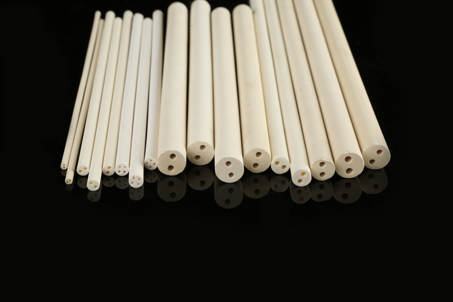 MgO ceramic tubes with multihole 01_副本.jpg