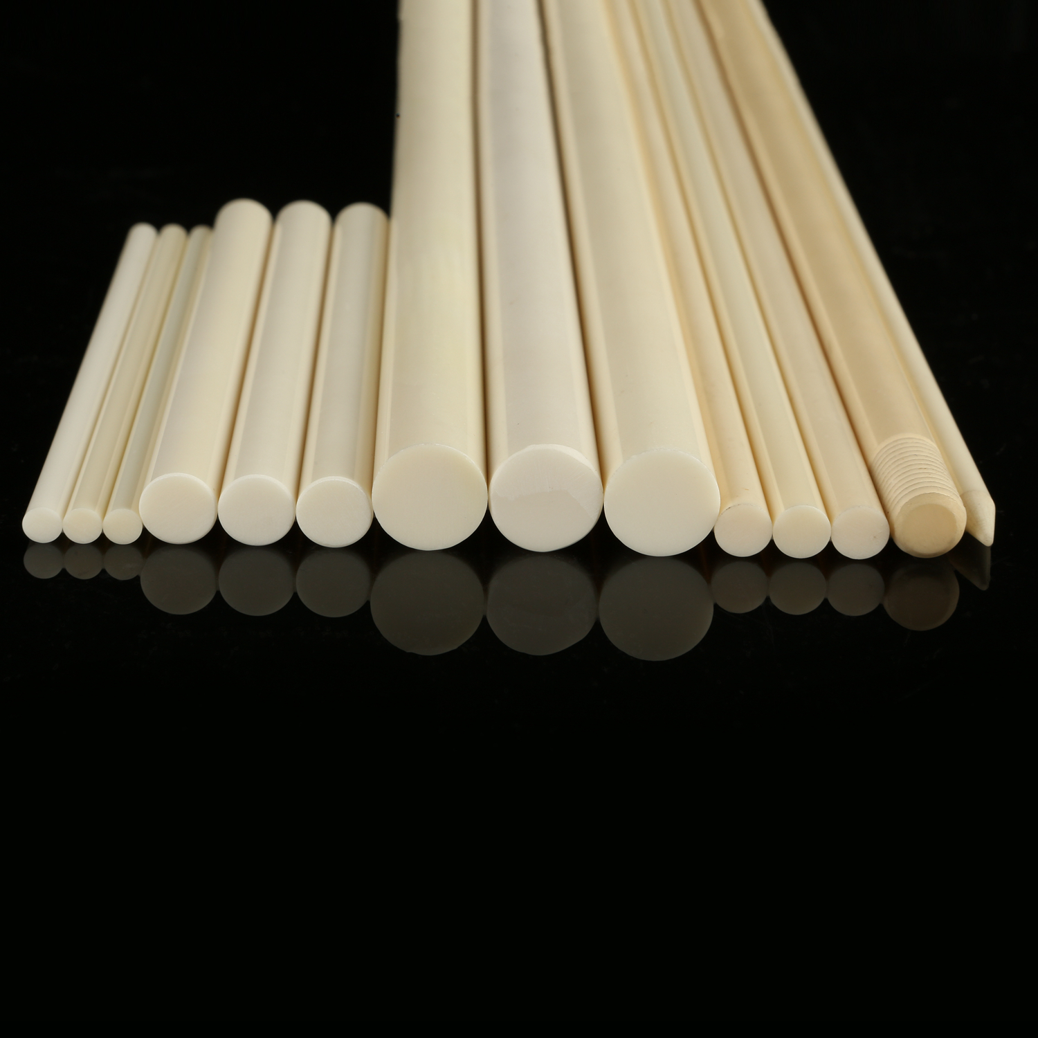 99.7% alumina Al2O3 High purity Cerammic rod .JPG